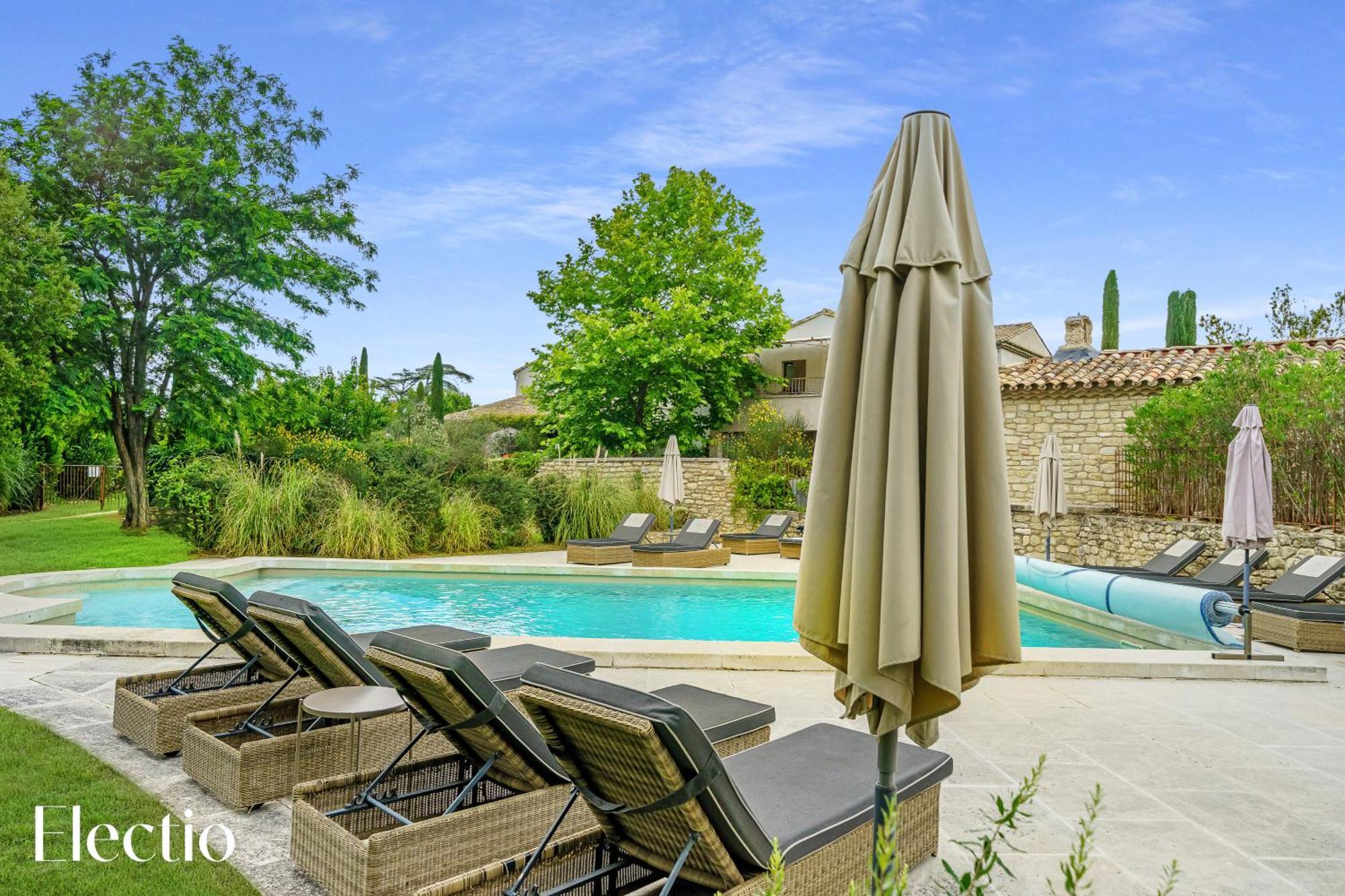 Residence Les Petitons Оппед Екстер'єр фото