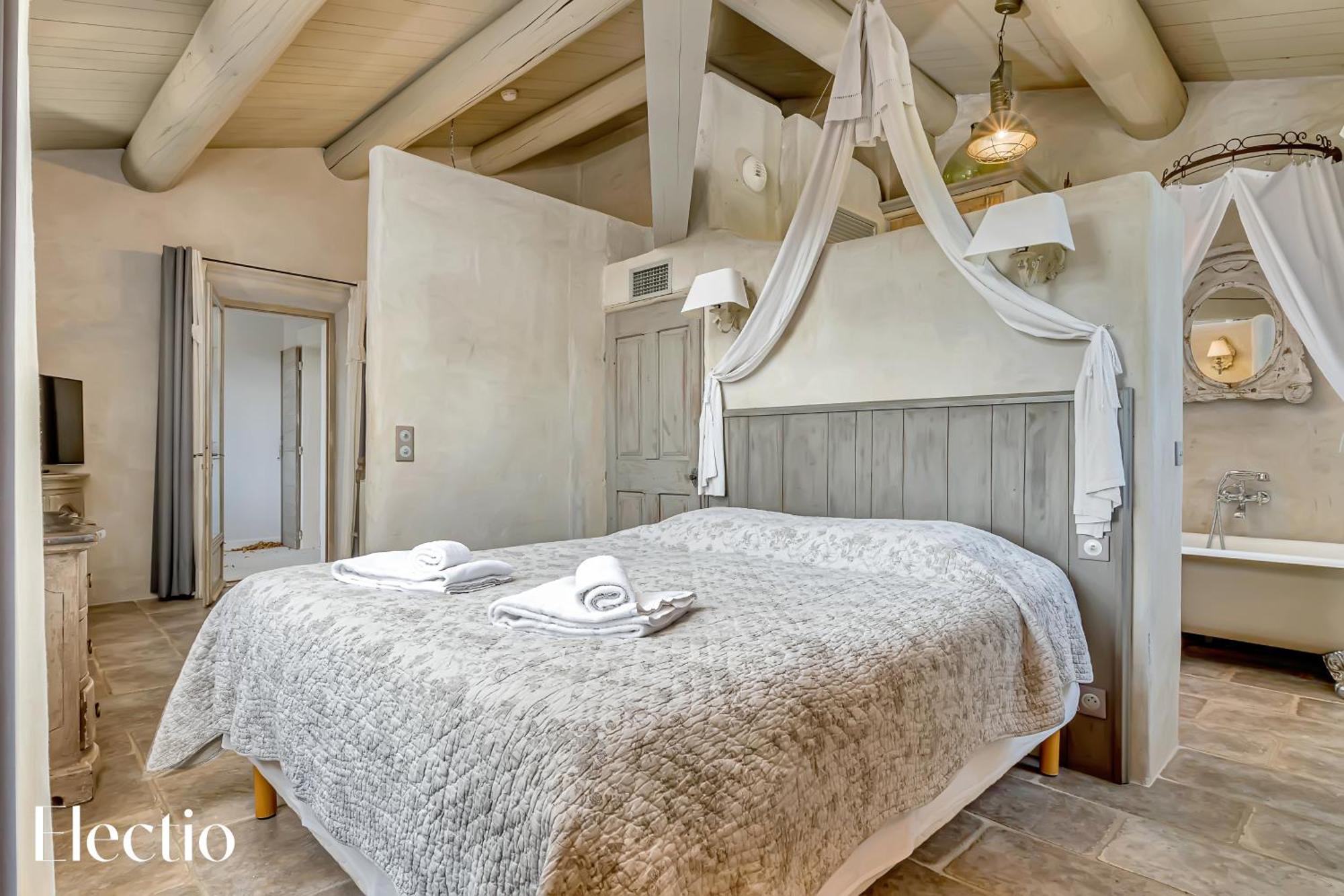 Residence Les Petitons Оппед Екстер'єр фото