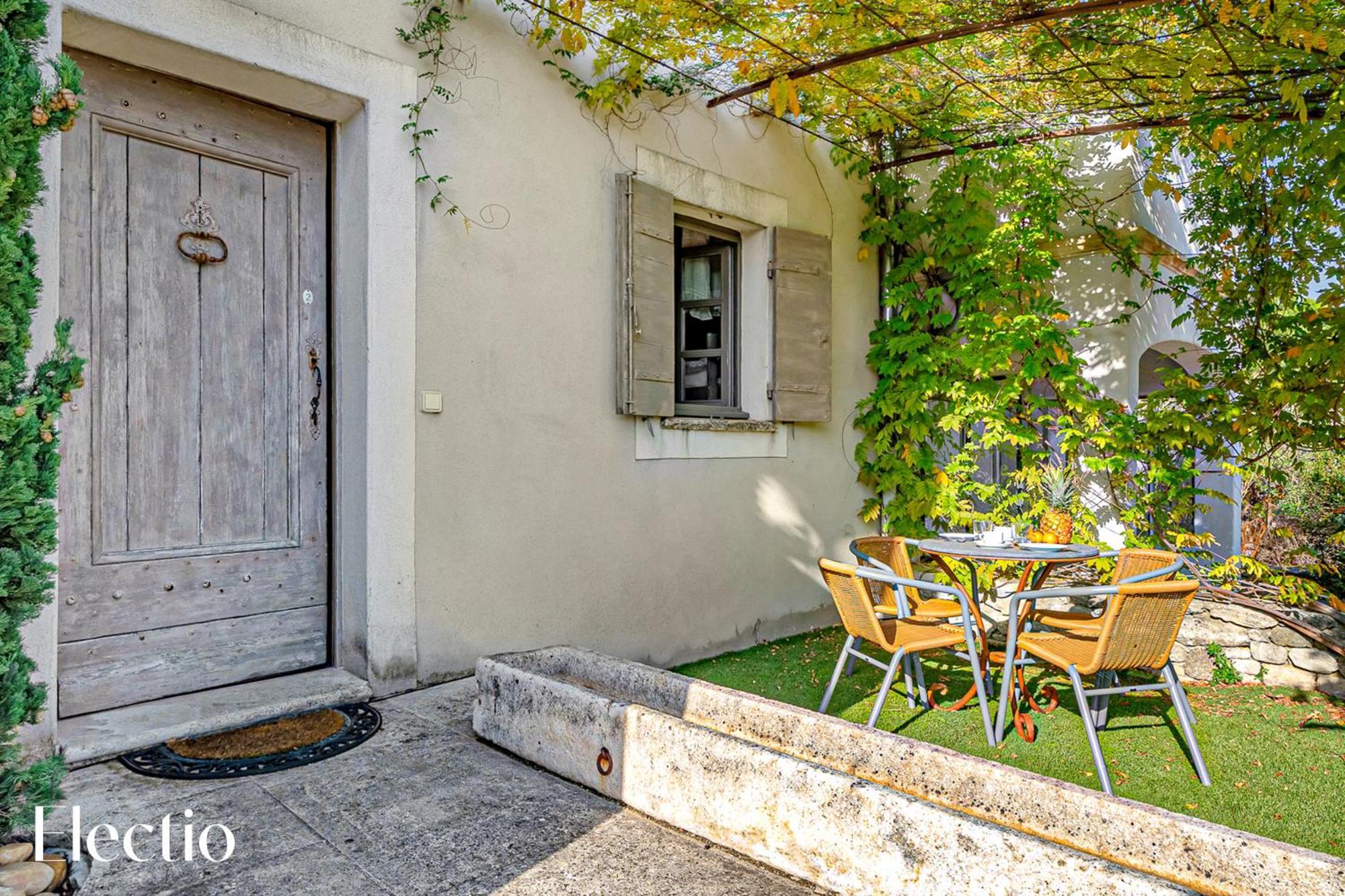 Residence Les Petitons Оппед Екстер'єр фото