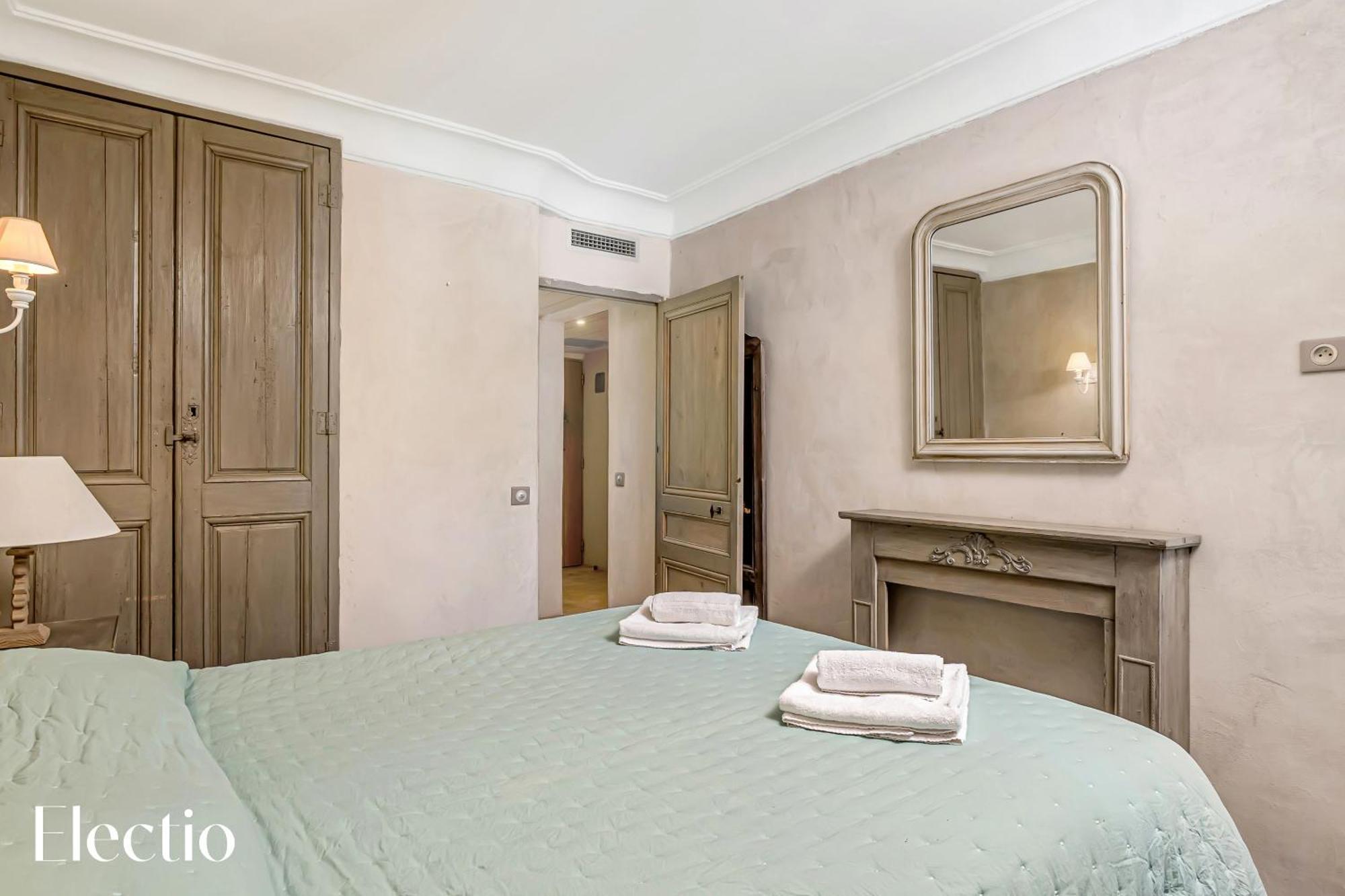 Residence Les Petitons Оппед Екстер'єр фото